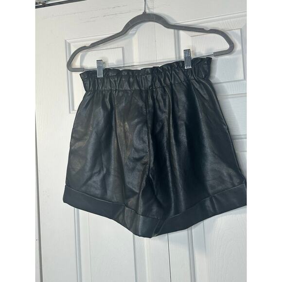Black Tape Faux Leather high waist Black shorts Size Small - Picture 2 of 8